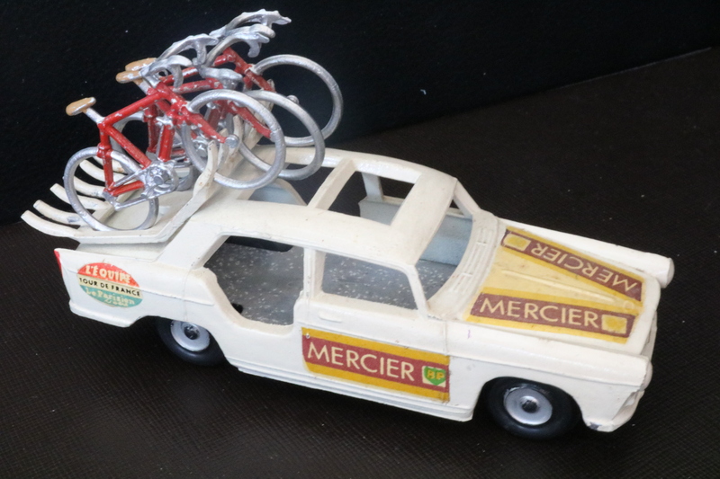 SALZA mercier, sans int.JPG