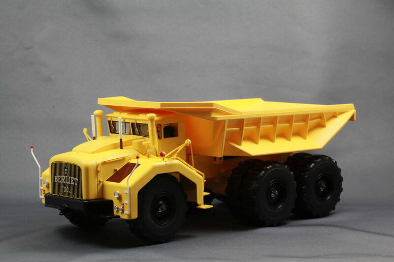 berliet_t100_n3_1959_jaune_01.jpg
